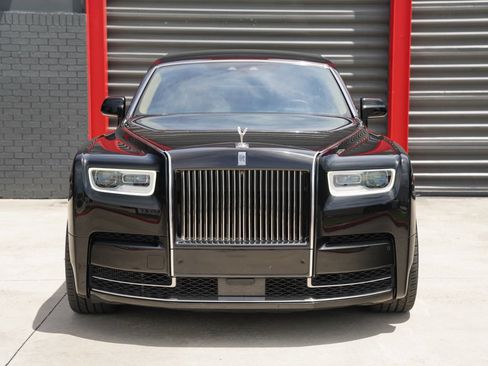 Used 2020 Rolls-Royce Phantom Extended Wheelbase RWD image 7
