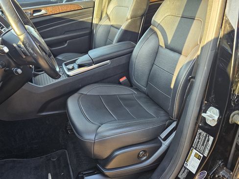 Used 2013 Mercedes-Benz ML 350 4MATIC w/ Premium 1 Pkg image 24