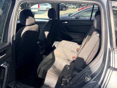 Used 2022 Volkswagen Tiguan S FWD image 21