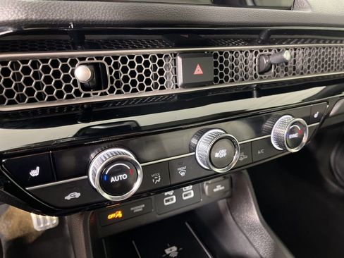 Certified 2024 Honda Civic Sport Touring image 31