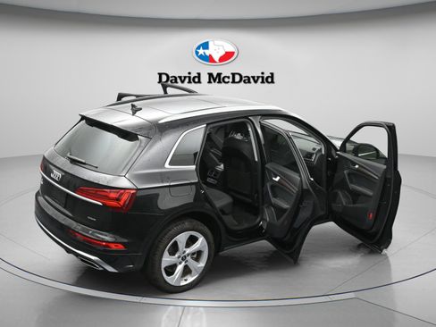 Used 2024 Audi Q5 2.0T Premium Plus w/ Premium Plus Package image 1