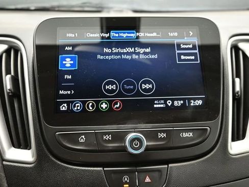 Used 2022 Chevrolet Malibu LT FWD image 16
