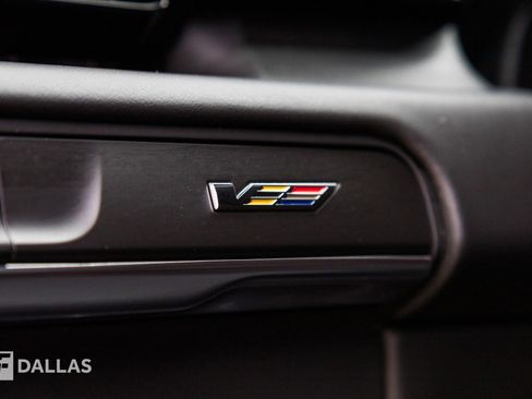 Used 2023 Cadillac Escalade ESV V image 28