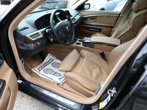 Used 2008 BMW 750i image 19