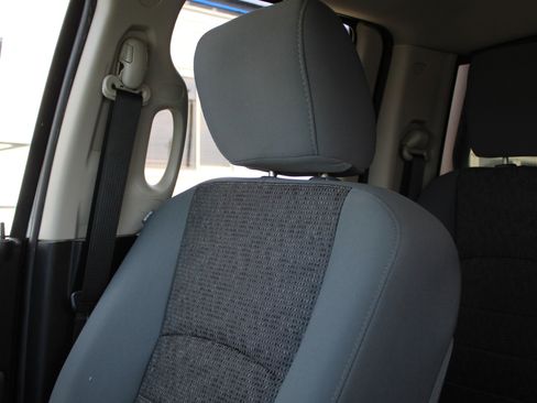 Used 2014 RAM 1500 Big Horn image 39