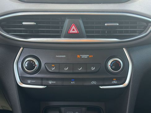 Used 2020 Hyundai Santa Fe SE FWD image 26