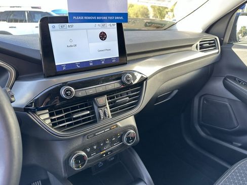 Used 2023 Ford Escape Active image 14