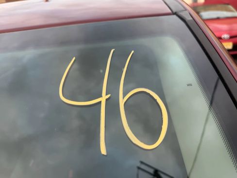 Used 2018 Dodge Grand Caravan SE w/ UConnect Hands-Free Group image 28