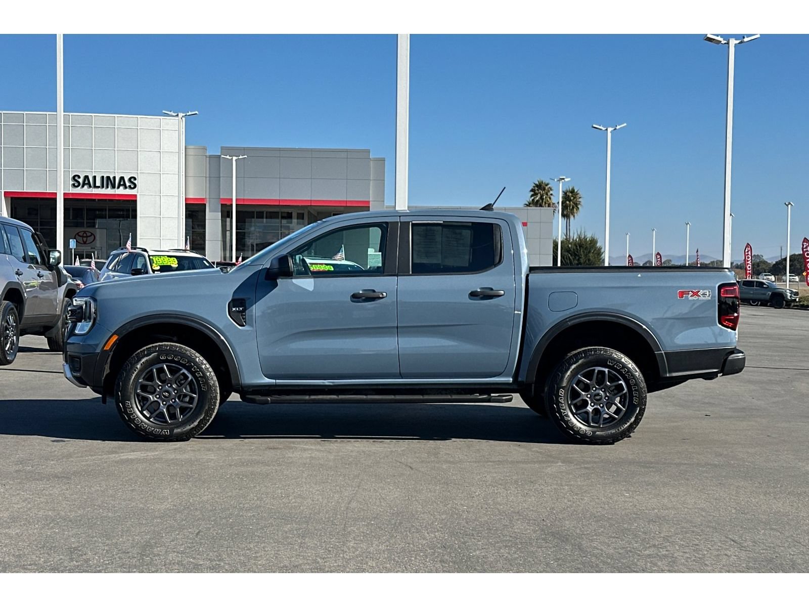 Used 2024 Ford Ranger XLT w/ FX4 Off-Road Package AWD/4WD image 7