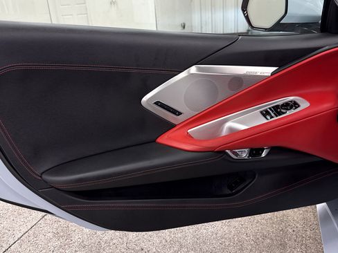 Used 2024 Chevrolet Corvette Stingray Premium Cpe w/ Z51 Performance Package image 3