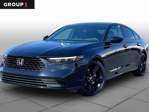 Used 2025 Honda Accord Sport image 1