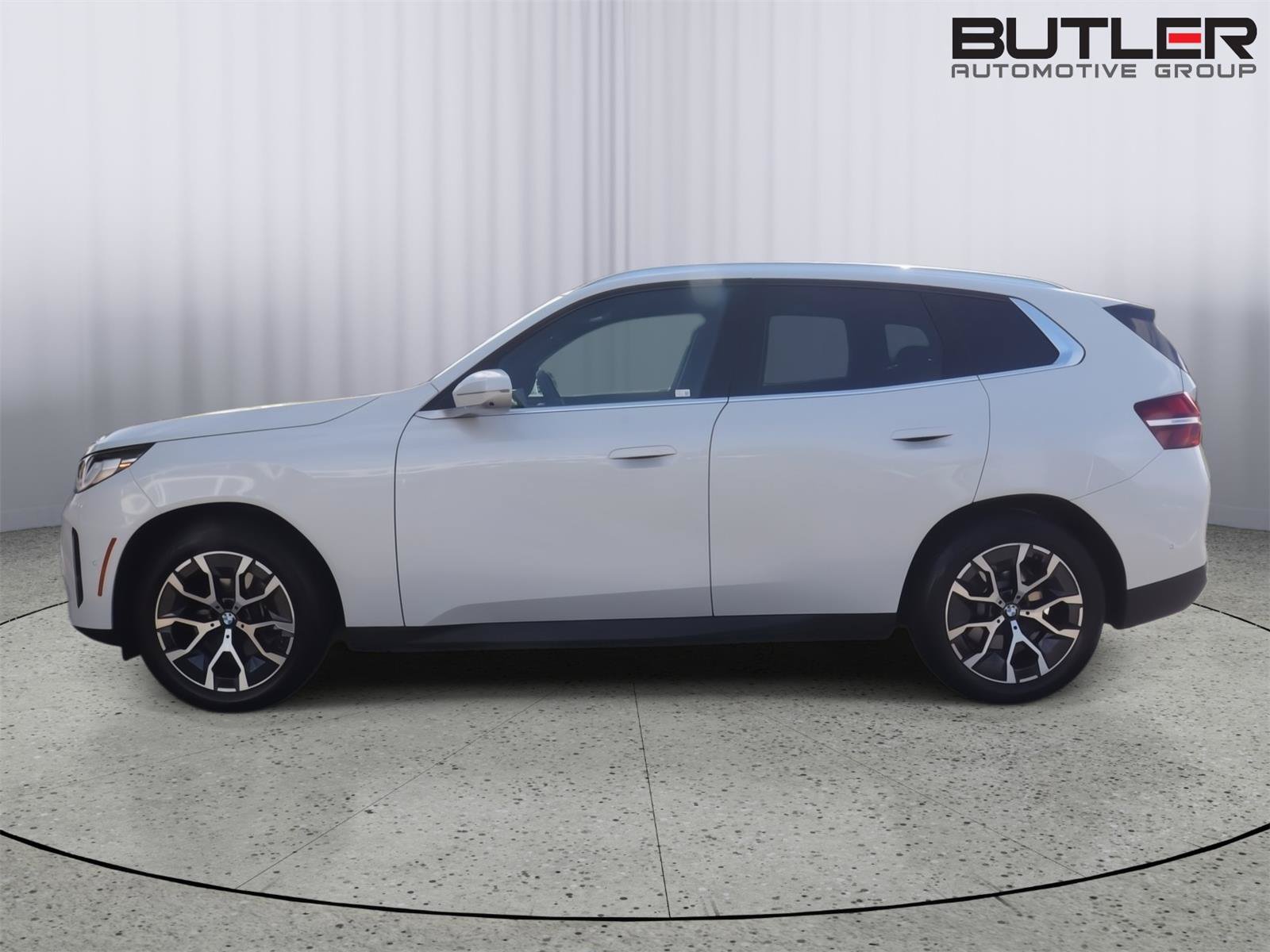 Used 2026 BMW X3 xDrive30i w/ Premium Package AWD/4WD image 3