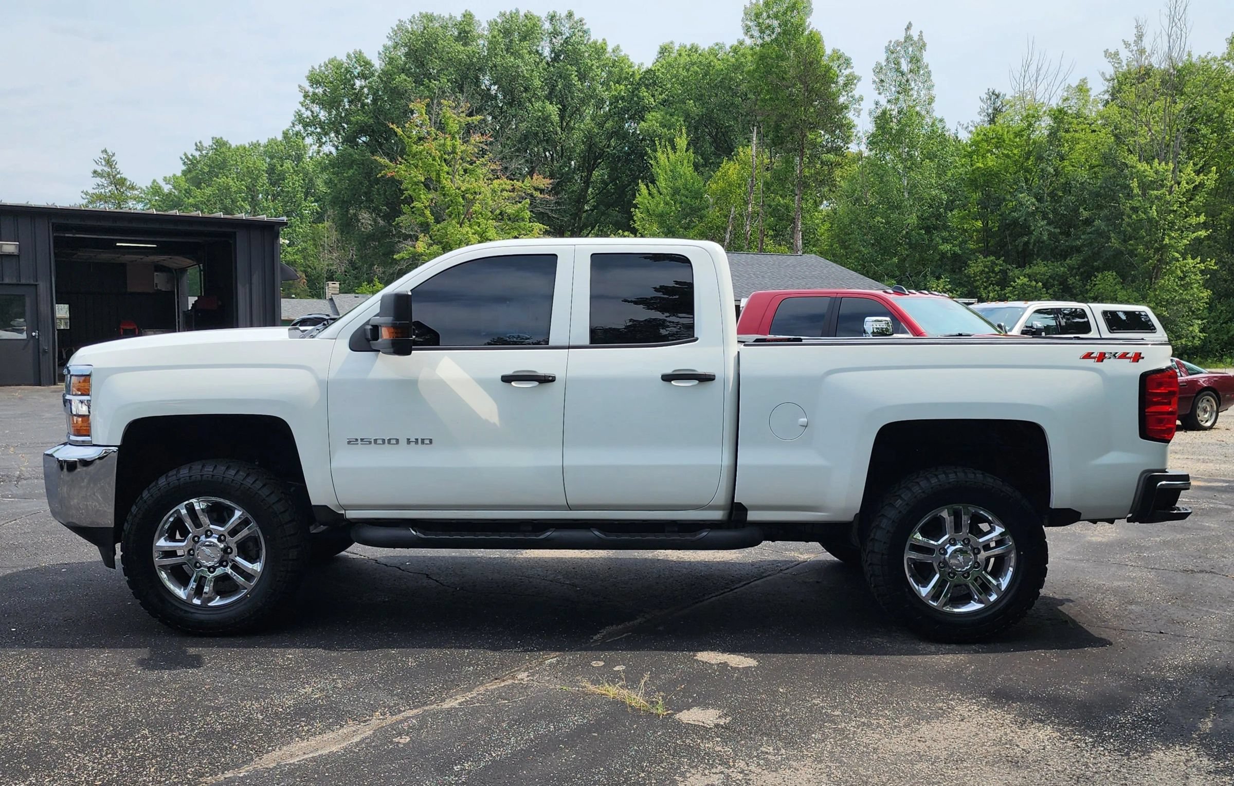 Used 2019 Chevrolet Silverado 2500 W/T AWD/4WD image 12