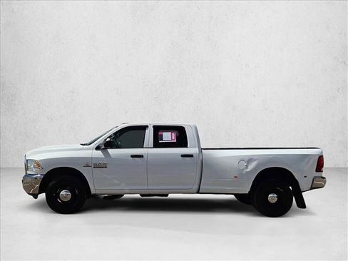Used 2018 RAM 3500 Tradesman w/ Chrome Appearance Group RWD image 8