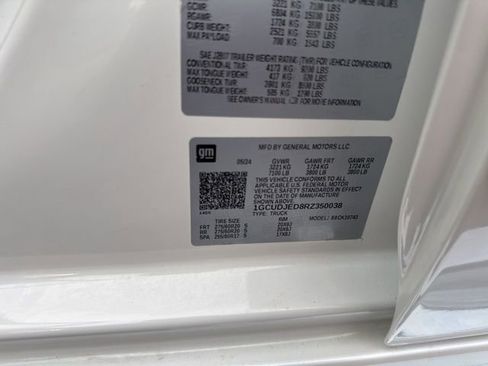 Used 2024 Chevrolet Silverado 1500 High Country AWD/4WD image 32