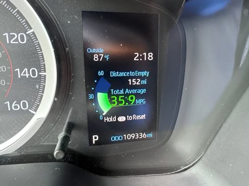 Used 2020 Toyota Corolla SE w/ SE Premium Package FWD image 5