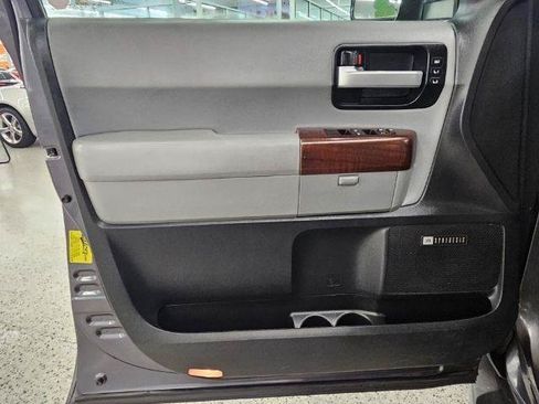 Used 2013 Toyota Sequoia Platinum AWD/4WD image 28