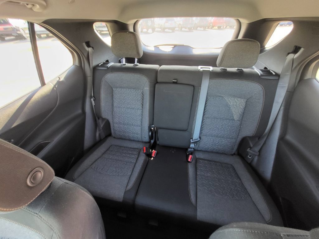 Used 2024 Chevrolet Equinox LT AWD/4WD image 12