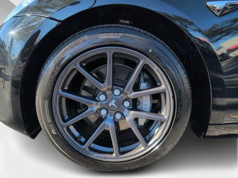 Used 2019 Tesla Model 3 Long Range image 8