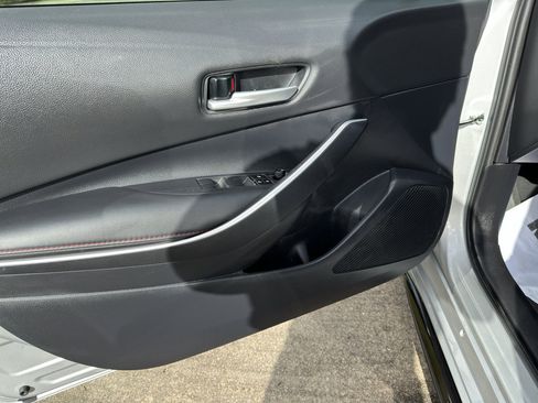 Used 2025 Toyota Corolla SE image 10