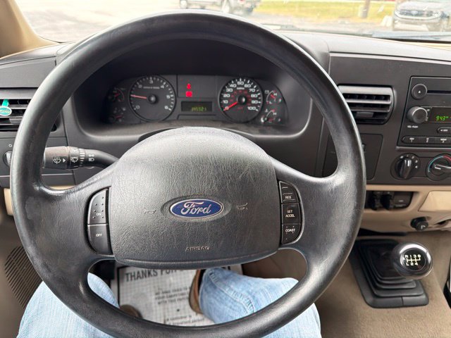 Used 2005 Ford F250 XLT AWD/4WD image 14