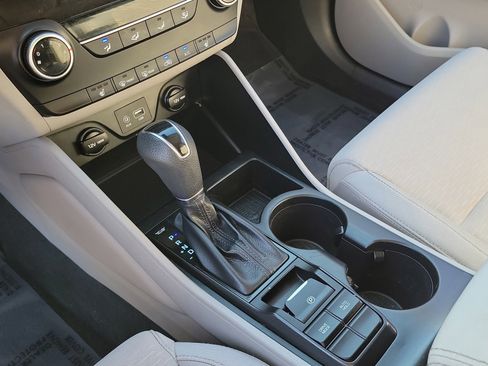 Used 2019 Hyundai Tucson Value FWD image 25