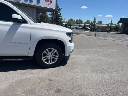 Used 2018 Chevrolet Suburban LT AWD/4WD image 21