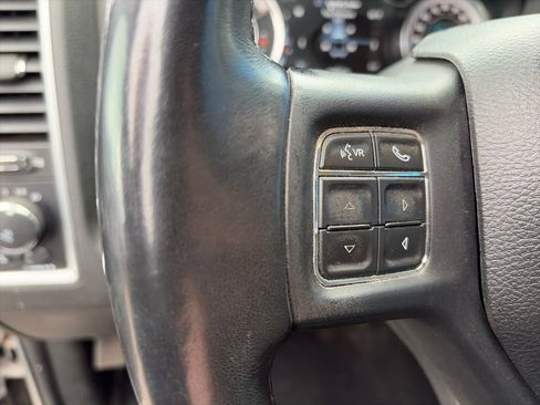 Used 2019 RAM 1500 Big Horn AWD/4WD image 18
