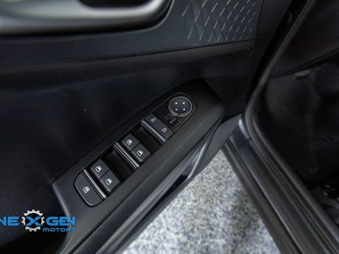 Used 2021 Kia Soul EX FWD image 12