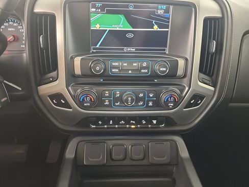 Used 2019 GMC Sierra 2500 SLT w/ Duramax Plus Package AWD/4WD image 15