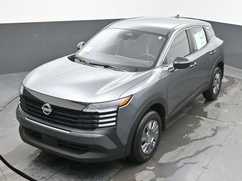 New 2026 Nissan Kicks S image 32