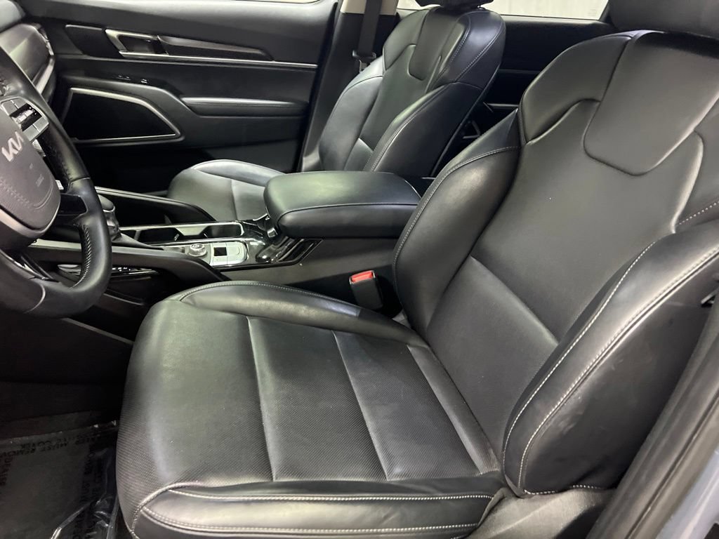 Used 2025 Kia Telluride S FWD image 21