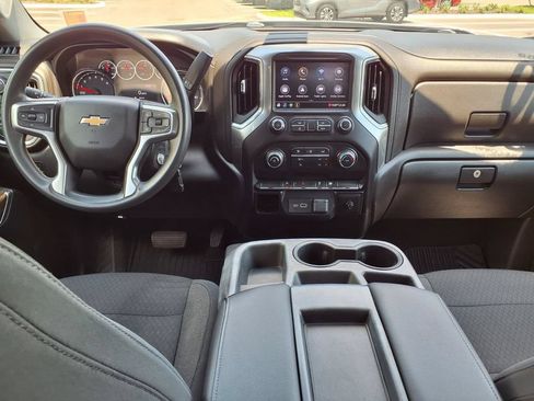Used 2020 Chevrolet Silverado 1500 LT w/ Trailering Package AWD/4WD image 18