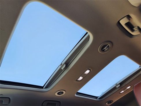 Used 2019 Chevrolet Traverse High Country w/ LPO, Floor Liner Package image 21