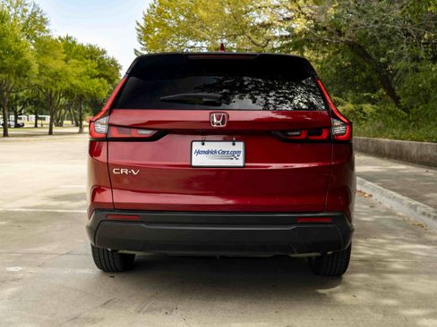 Used 2025 Honda CR-V EX image 8