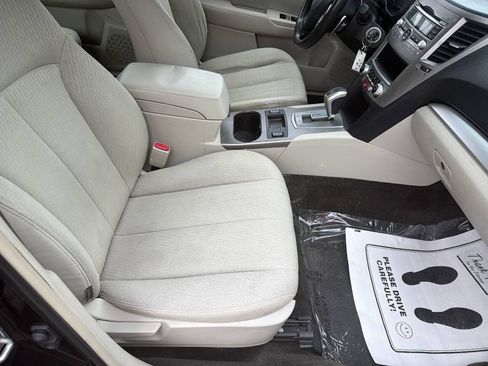 Used 2012 Subaru Outback 2.5i AWD/4WD image 5