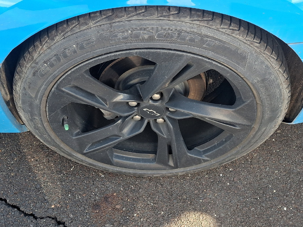 Used 2022 Chevrolet Camaro LT w/ RS Package RWD image 7