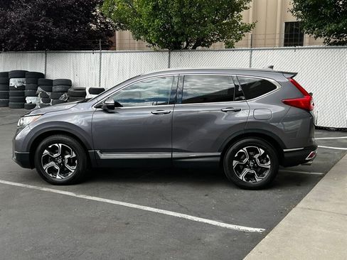 Used 2017 Honda CR-V Touring image 4