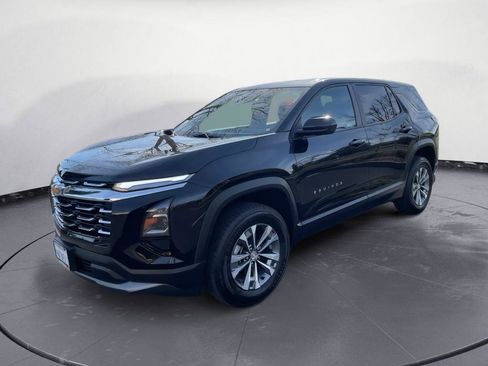 Used 2026 Chevrolet Equinox LT image 3