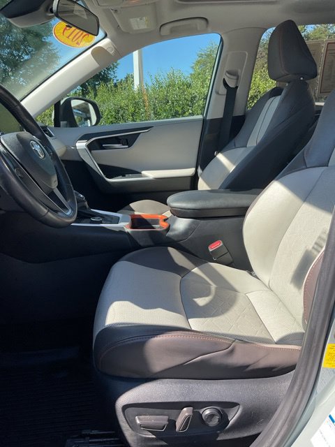 Used 2019 Toyota RAV4 Adventure w/ Cold Weather Package AWD/4WD image 18