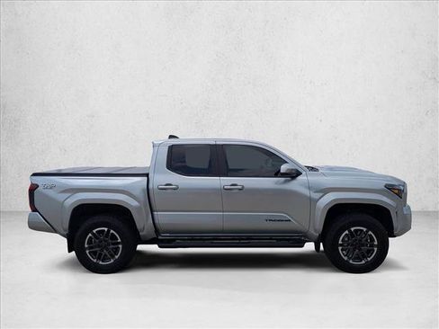 Used 2024 Toyota Tacoma TRD Sport RWD image 4