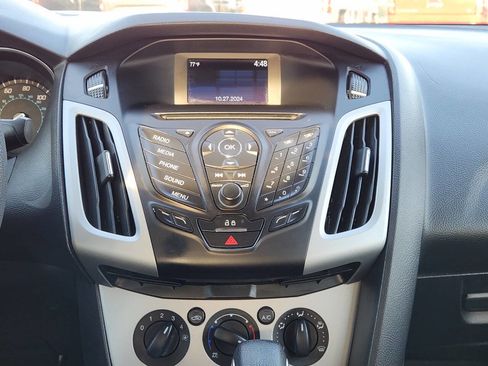 Used 2014 Ford Focus SE image 18
