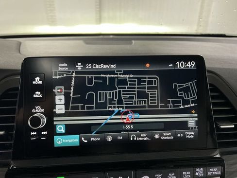 Used 2025 Honda Odyssey Elite image 14