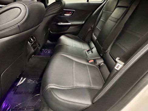 Used 2023 Mercedes-Benz C 300 Sedan image 40
