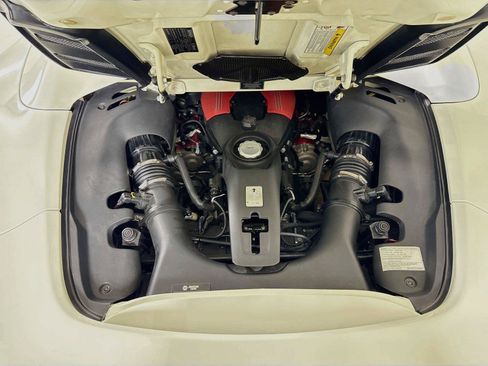 Used 2019 Ferrari 488 Spider RWD image 27