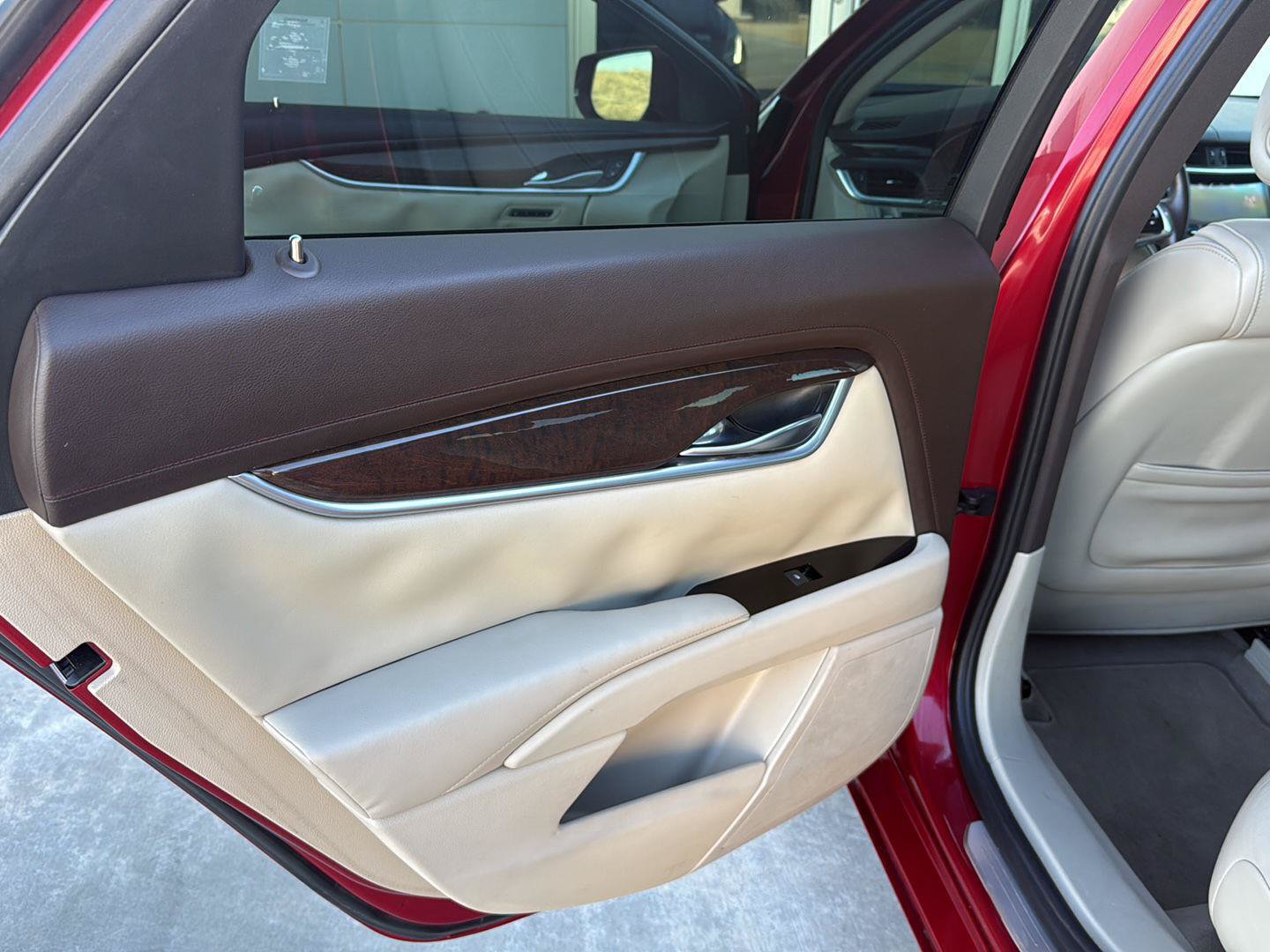 Used 2013 Cadillac XTS Luxury w/ Driver Awareness Package FWD image 20