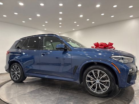Used 2019 BMW X5 xDrive40i w/ M Sport Package image 1