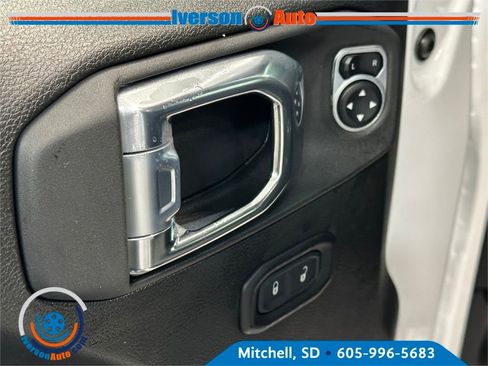 New 2026 Jeep Gladiator Sport image 14