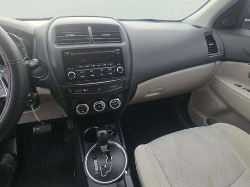 Used 2017 Mitsubishi Outlander Sport ES image 10