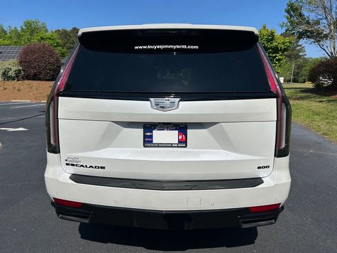 Used 2024 Cadillac Escalade ESV Sport Platinum w/ LPO, ONYX Package RWD image 25
